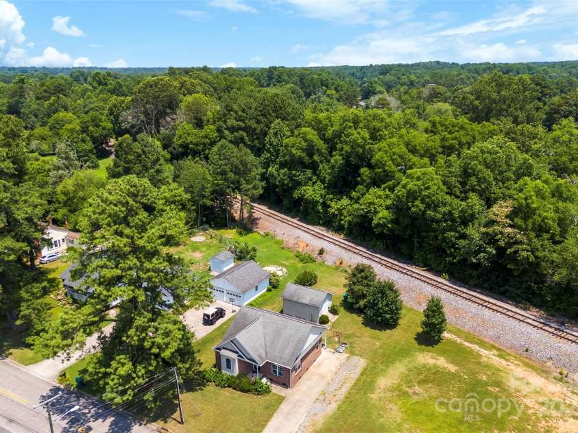 400 Main Street, Granite Quarry, NC 28146.  MLS# CAR4275281, YatesRealty ID 22783. 