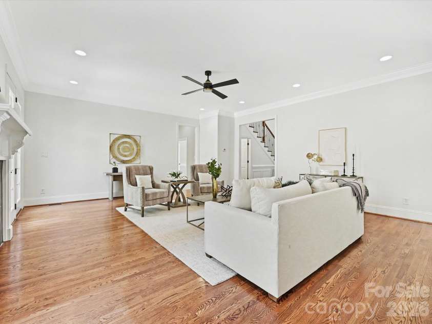 1023 Trinity Ridge Parkway, Fort Mill, SC 29715.  MLS# CAR4372318, YatesRealty ID 22784. Inviting Great Room with Outdoor Access