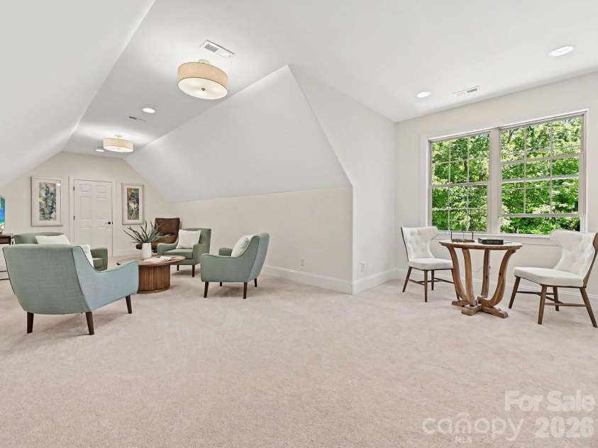 1023 Trinity Ridge Parkway, Fort Mill, SC 29715.  MLS# CAR4372318, YatesRealty ID 22784. Oversized Bonus Room