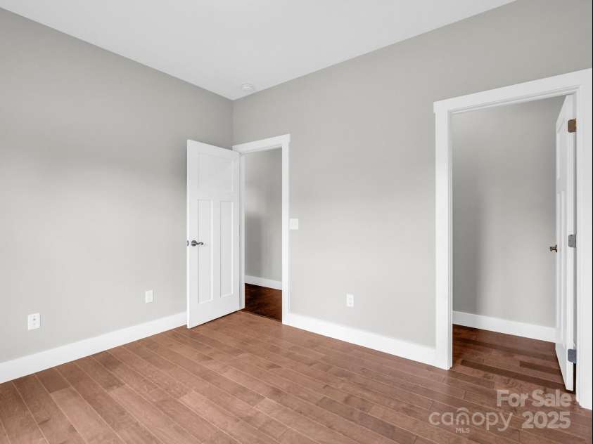 62 Leyland Circle, Hendersonville, NC 28792.  MLS# CAR4270363, YatesRealty ID 22784. Bedroom