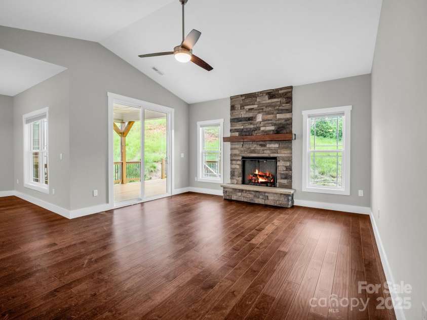62 Leyland Circle, Hendersonville, NC 28792.  MLS# CAR4270363, YatesRealty ID 22784. Wood floors throughout.
