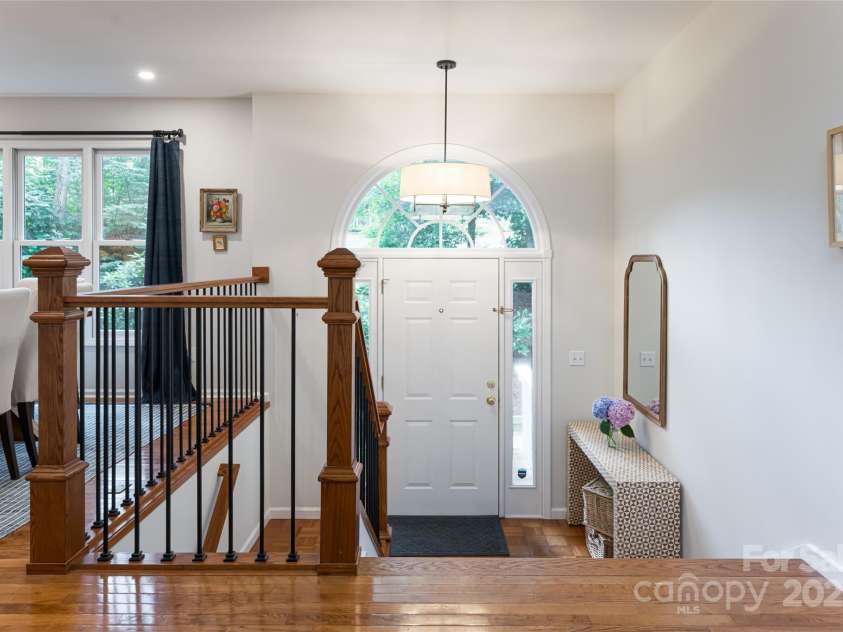 106 Goldfinch Lane, Asheville, NC 28803.  MLS# CAR4274925, YatesRealty ID 22785. Front entry