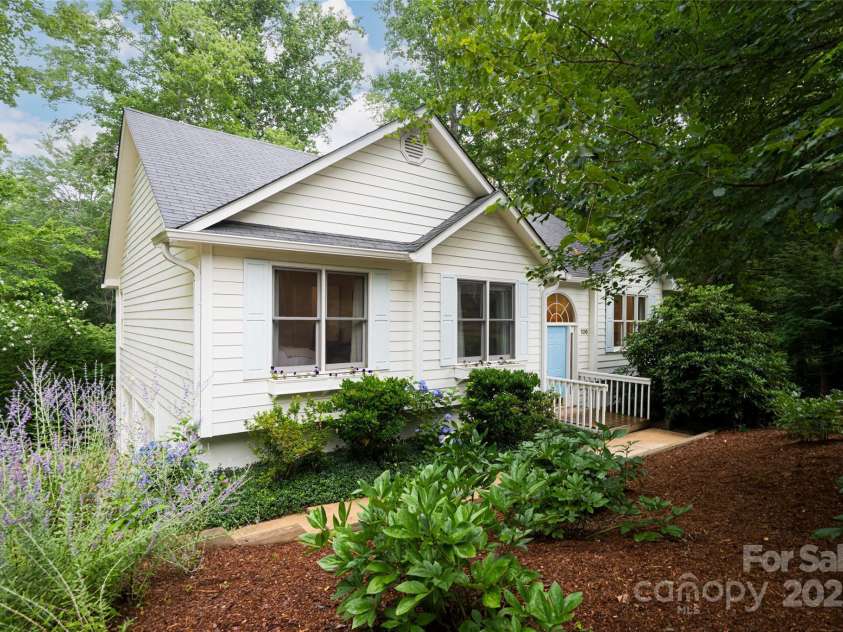 106 Goldfinch Lane, Asheville, NC 28803.  MLS# CAR4274925, YatesRealty ID 22785. Front of home