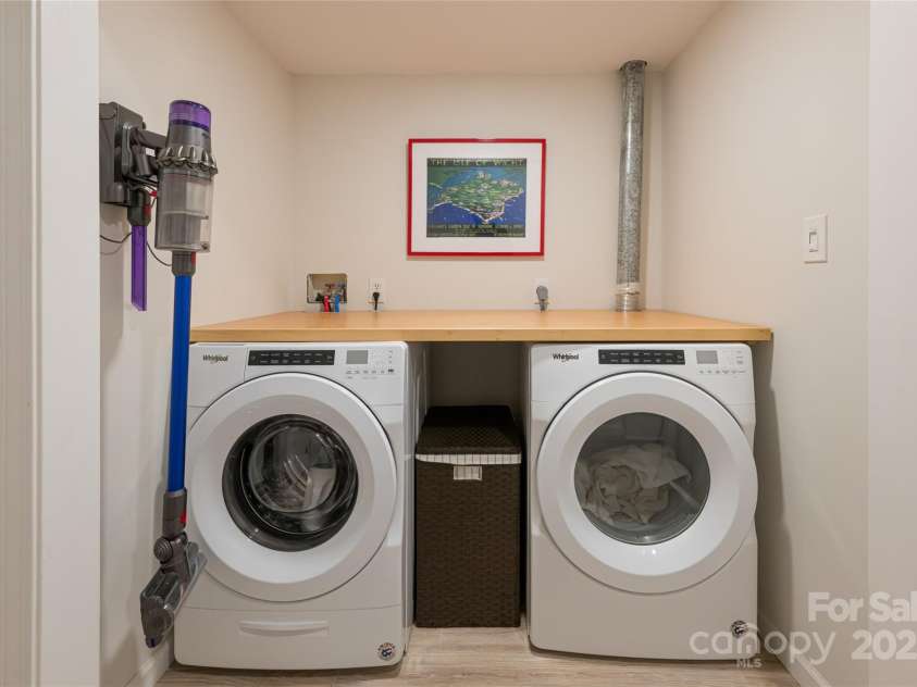 106 Goldfinch Lane, Asheville, NC 28803.  MLS# CAR4274925, YatesRealty ID 22785. Laundry Nook