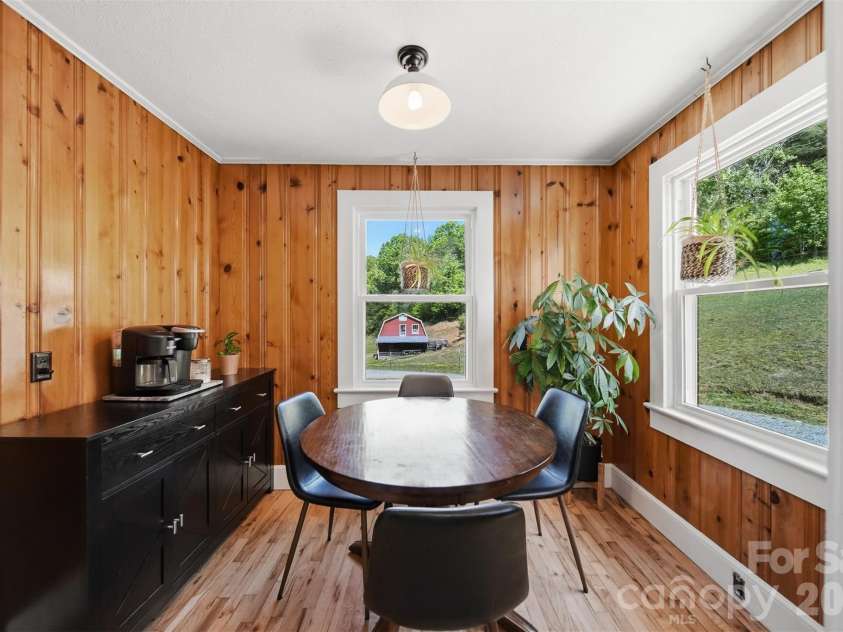 4316 Grandin Road, Lenoir, NC 28645.  MLS# CAR4380941, YatesRealty ID 22785. 