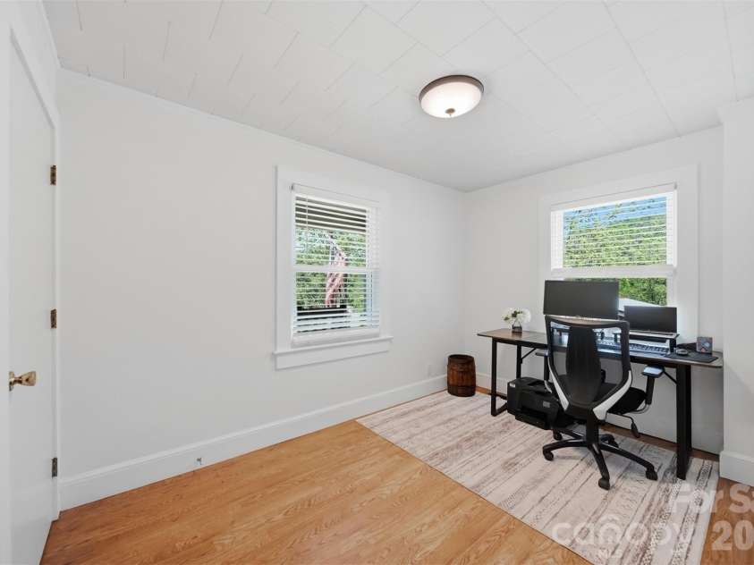 4316 Grandin Road, Lenoir, NC 28645.  MLS# CAR4380941, YatesRealty ID 22785. 