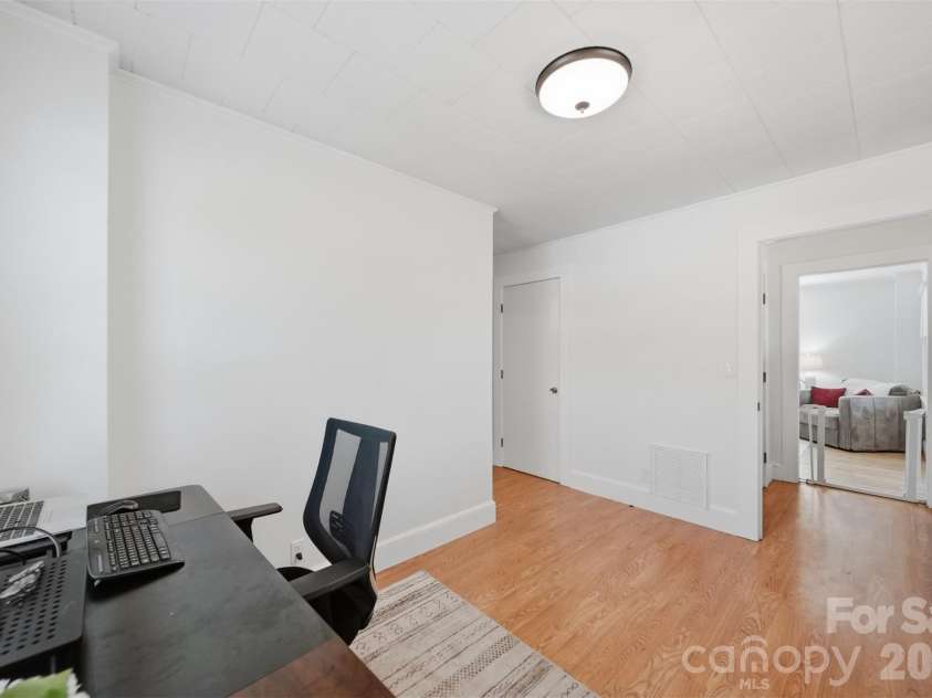 4316 Grandin Road, Lenoir, NC 28645.  MLS# CAR4380941, YatesRealty ID 22785. 