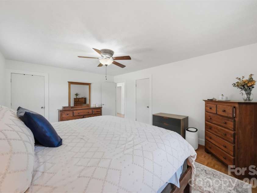 4316 Grandin Road, Lenoir, NC 28645.  MLS# CAR4380941, YatesRealty ID 22785. 