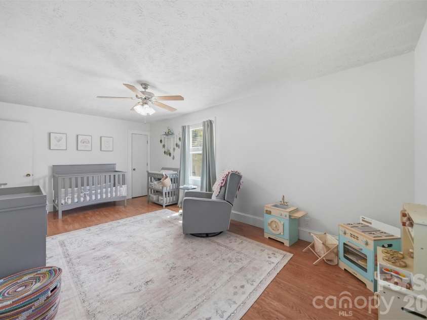4316 Grandin Road, Lenoir, NC 28645.  MLS# CAR4380941, YatesRealty ID 22785. 
