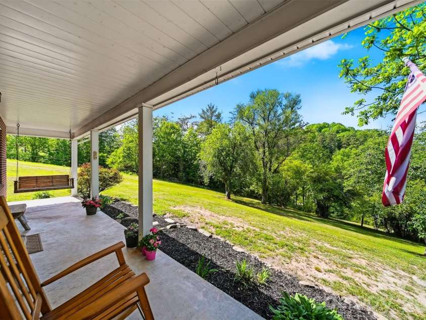 4316 Grandin Road, Lenoir, NC 28645.  MLS# CAR4380941, YatesRealty ID 22785. 
