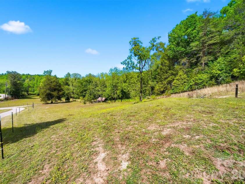 4316 Grandin Road, Lenoir, NC 28645.  MLS# CAR4380941, YatesRealty ID 22785. 