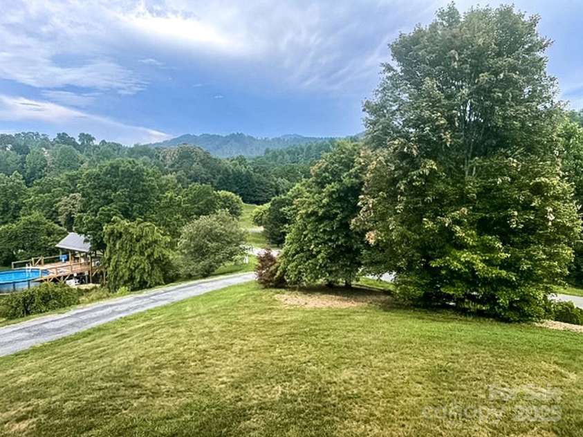 365 Hemlock Springs Trail, Weaverville, NC 28787.  MLS# CAR4275461, YatesRealty ID 22786. 