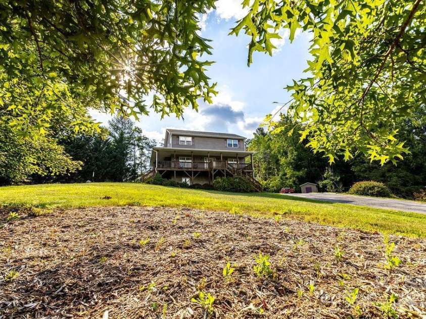 365 Hemlock Springs Trail, Weaverville, NC 28787.  MLS# CAR4275461, YatesRealty ID 22786. 