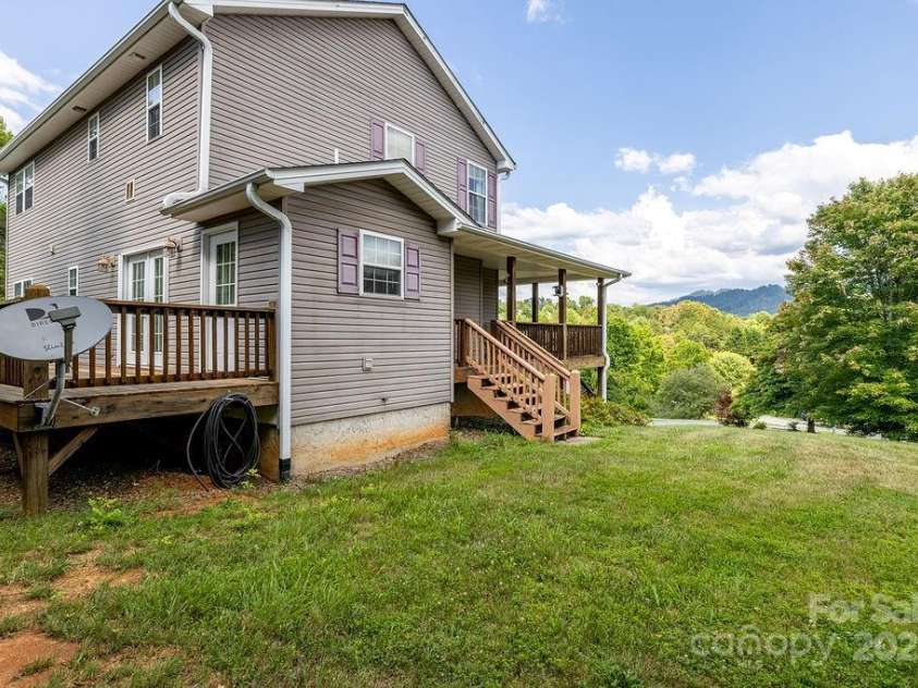 365 Hemlock Springs Trail, Weaverville, NC 28787.  MLS# CAR4275461, YatesRealty ID 22786. 