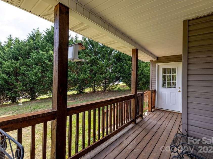 365 Hemlock Springs Trail, Weaverville, NC 28787.  MLS# CAR4275461, YatesRealty ID 22786. 
