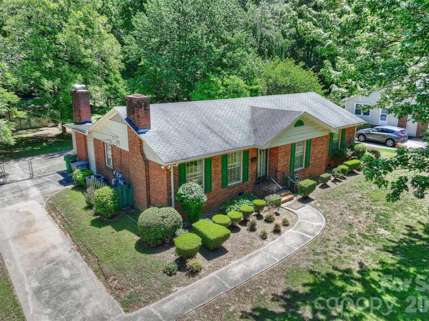 3613 Sulstone Lane, Charlotte, NC 28210.  MLS# CAR4364772, YatesRealty ID 22787. 