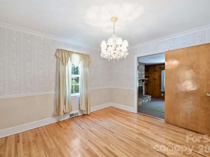 3613 Sulstone Lane, Charlotte, NC 28210.  MLS# CAR4364772, YatesRealty ID 22787. 