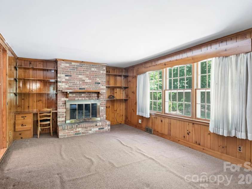3613 Sulstone Lane, Charlotte, NC 28210.  MLS# CAR4364772, YatesRealty ID 22787. 