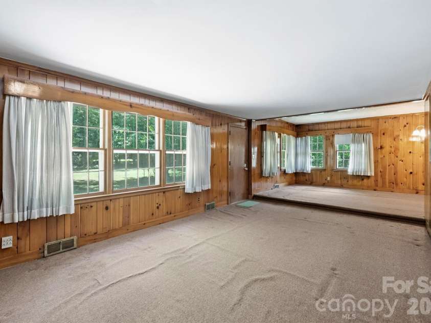 3613 Sulstone Lane, Charlotte, NC 28210.  MLS# CAR4364772, YatesRealty ID 22787. 