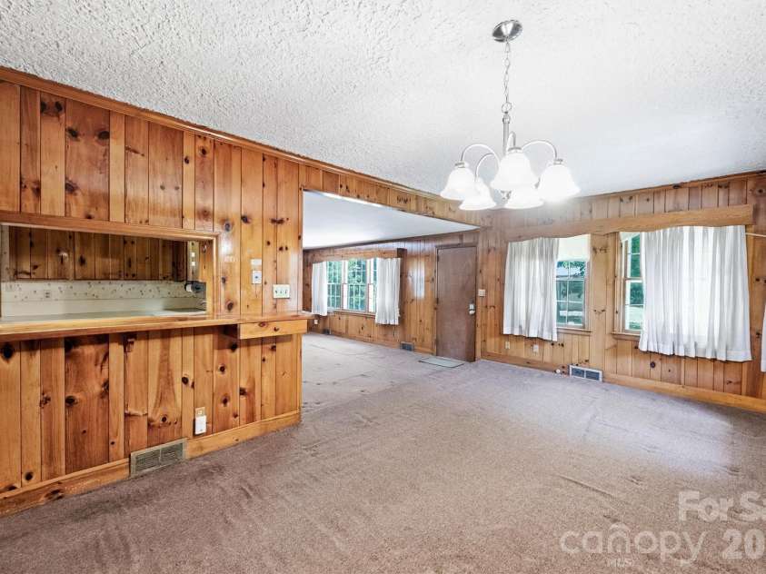 3613 Sulstone Lane, Charlotte, NC 28210.  MLS# CAR4364772, YatesRealty ID 22787. 