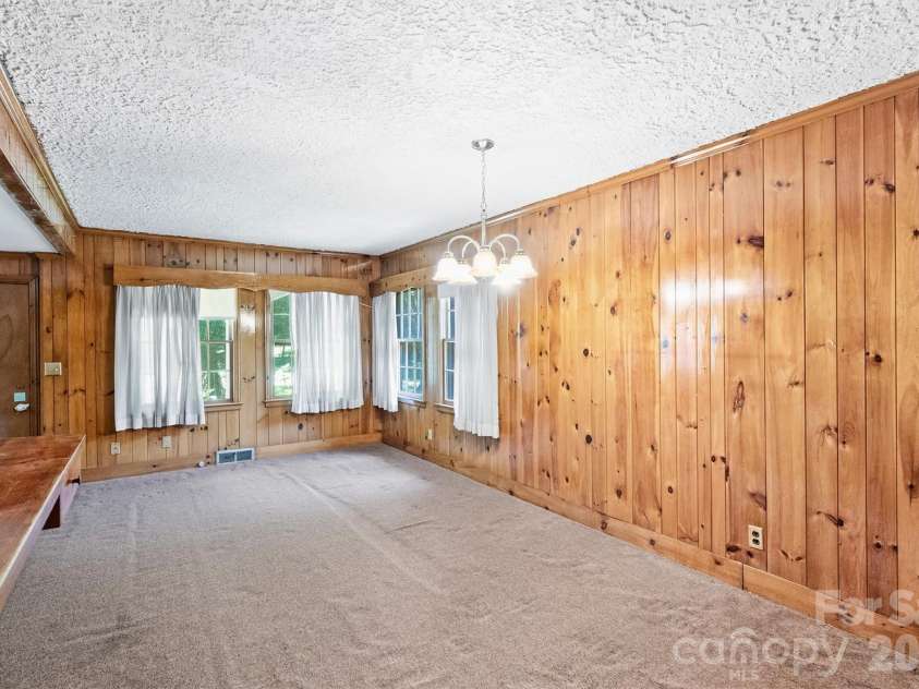 3613 Sulstone Lane, Charlotte, NC 28210.  MLS# CAR4364772, YatesRealty ID 22787. 