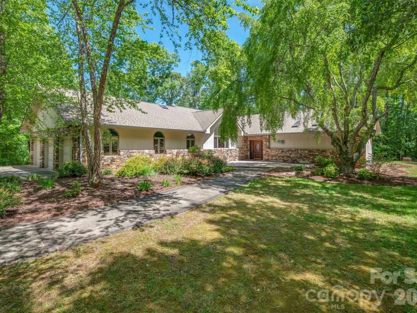 226 Big Rock Drive, Rutherfordton, NC 28139.  MLS# CAR4371763, YatesRealty ID 22788. 