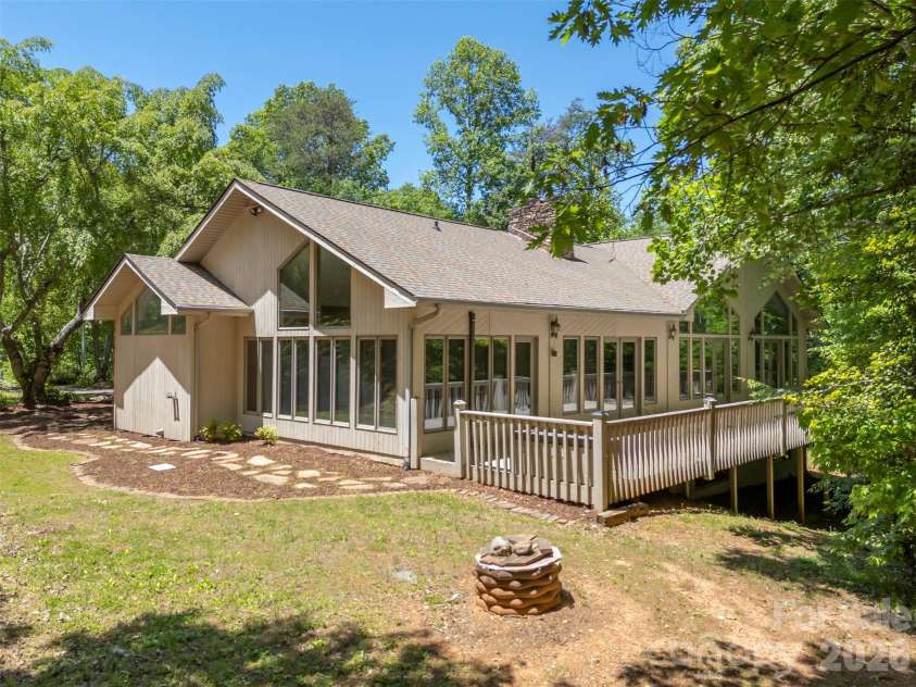 226 Big Rock Drive, Rutherfordton, NC 28139.  MLS# CAR4371763, YatesRealty ID 22788. 