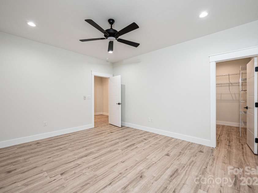 1328 33rd Avenue Drive, Hickory, NC 28601.  MLS# CAR4327859, YatesRealty ID 2279. Bedroom #4 Large Walk in Closet