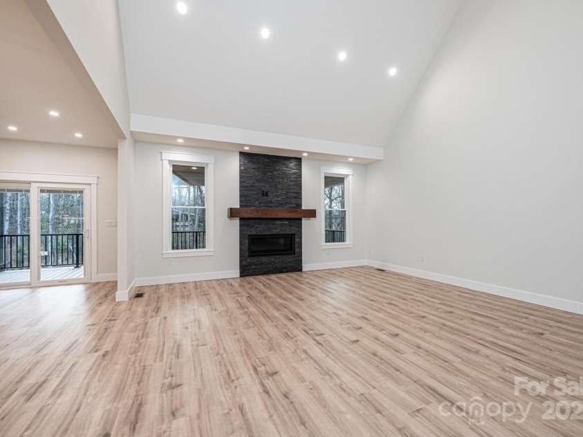 1328 33rd Avenue Drive, Hickory, NC 28601.  MLS# CAR4327859, YatesRealty ID 2279. View of Gas Burning Fireplace with a Mantle in the Great Room