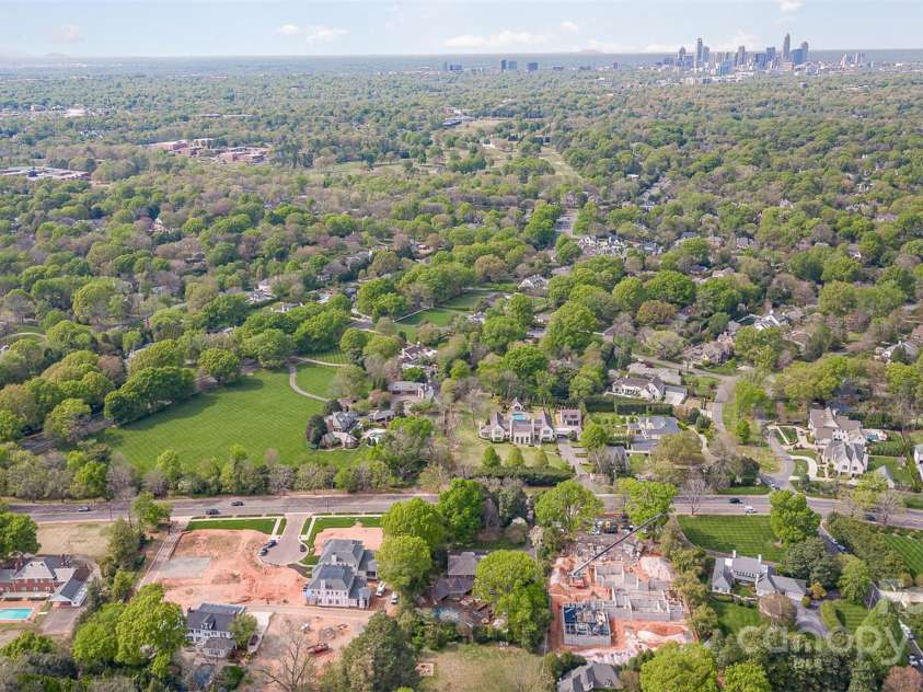 4008 Nettie Court, Charlotte, NC 28211.  MLS# CAR4222611, YatesRealty ID 2279. 