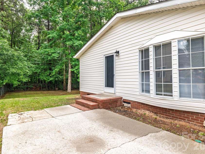 1232 Salvadore Court, Gastonia, NC 28052.  MLS# CAR4378558, YatesRealty ID 22790. 