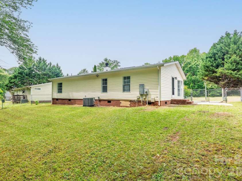 1232 Salvadore Court, Gastonia, NC 28052.  MLS# CAR4378558, YatesRealty ID 22790. 