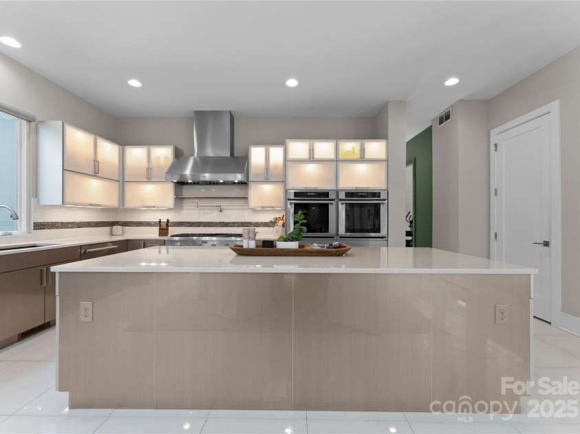 188 Blarney Road, Mooresville, NC 28117.  MLS# CAR4260429, YatesRealty ID 22794. 