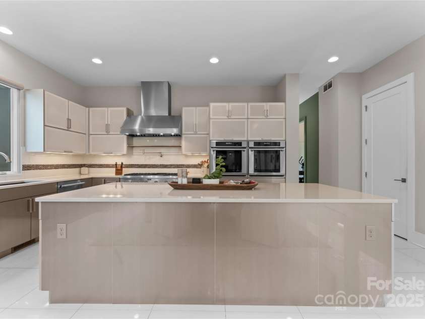 188 Blarney Road, Mooresville, NC 28117.  MLS# CAR4260429, YatesRealty ID 22794. 