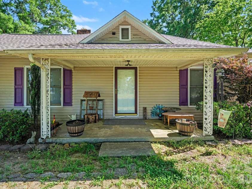 6805 Lackey Road, Vale, NC 28168.  MLS# CAR4375421, YatesRealty ID 22797. 