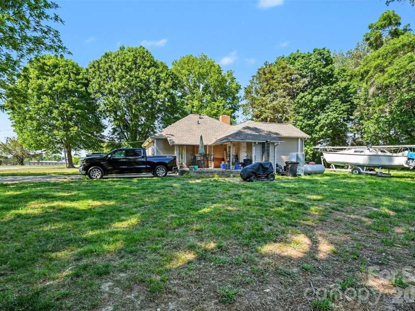 6805 Lackey Road, Vale, NC 28168.  MLS# CAR4375421, YatesRealty ID 22797. 