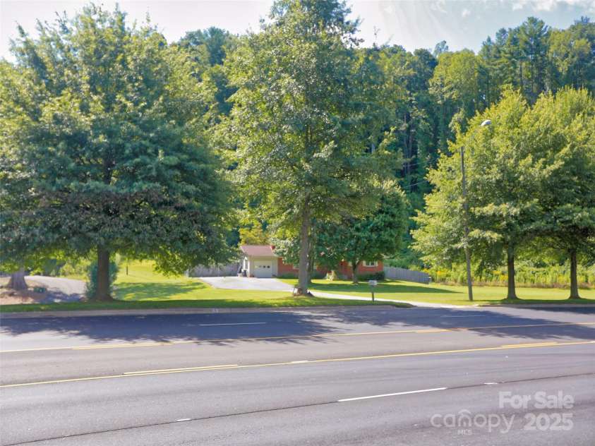 1460 Russ Avenue, Waynesville, NC 28786.  MLS# CAR4017485, YatesRealty ID 228. 