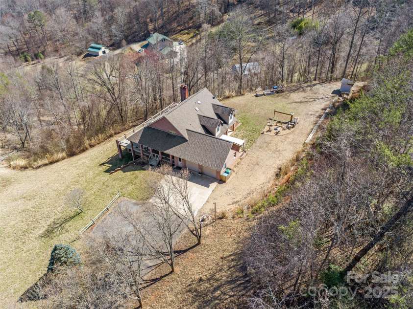 126 Hillcrest Drive, Barnardsville, NC 28709.  MLS# CAR4231106, YatesRealty ID 2280. 