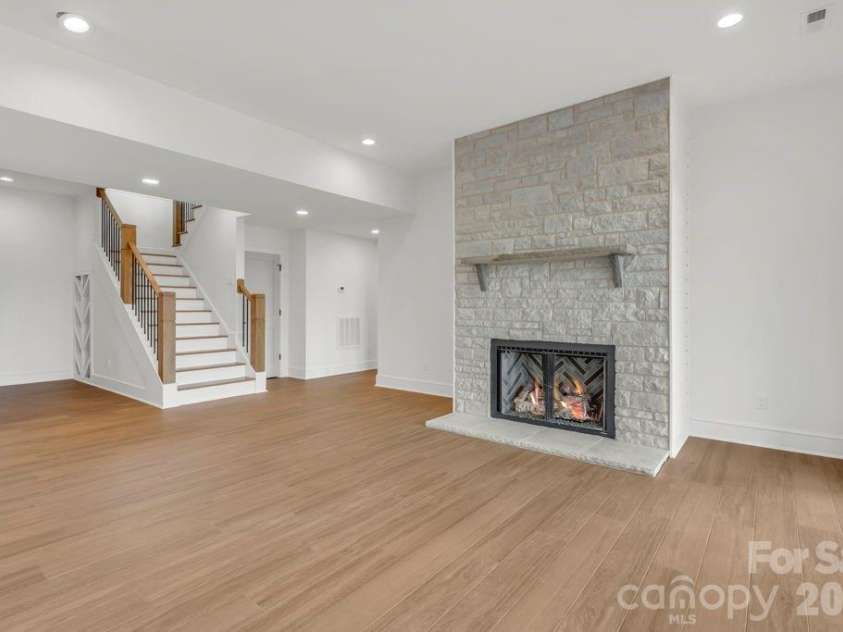 380 Greystone Drive, Boone, NC 28607.  MLS# CAR4367941, YatesRealty ID 22800. 