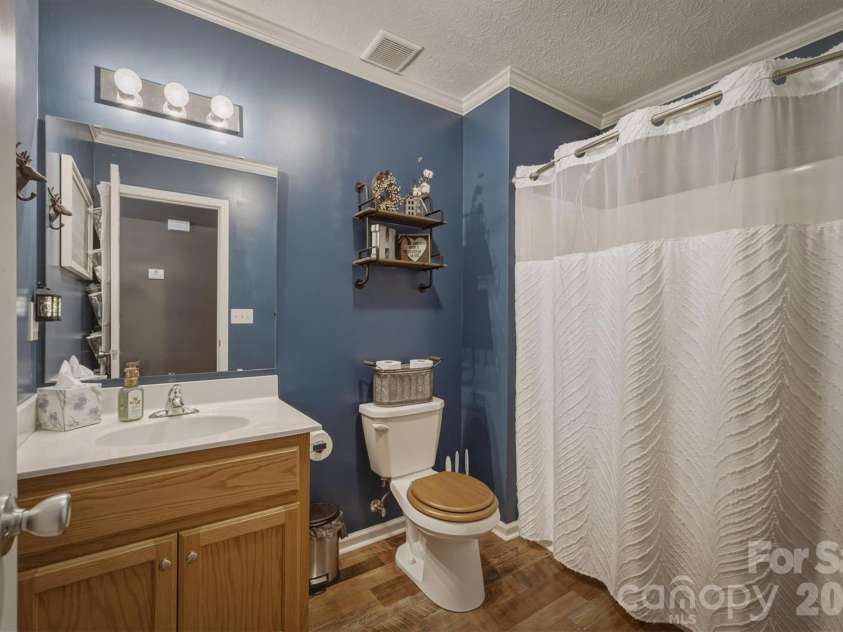 4240 Hickory Nut Ridge Road, Hudson, NC 28638.  MLS# CAR4369754, YatesRealty ID 22802. 