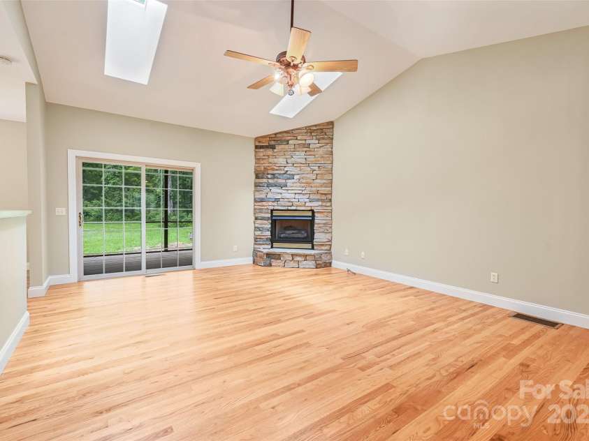191 Berea Church Road, Hendersonville, NC 28739.  MLS# CAR4250893, YatesRealty ID 22803. 