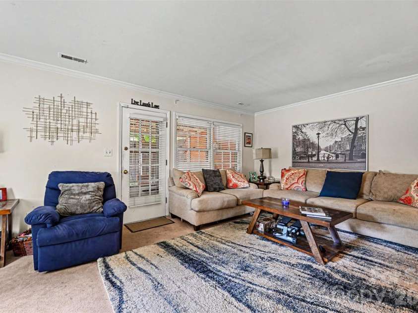 8030 Regent Park Lane, Charlotte, NC 28210.  MLS# CAR4381894, YatesRealty ID 22804. 