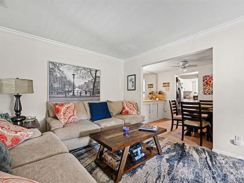 8030 Regent Park Lane, Charlotte, NC 28210.  MLS# CAR4381894, YatesRealty ID 22804. 