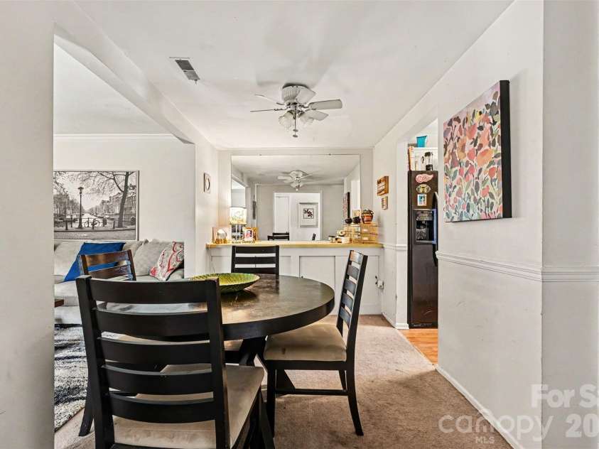 8030 Regent Park Lane, Charlotte, NC 28210.  MLS# CAR4381894, YatesRealty ID 22804. 