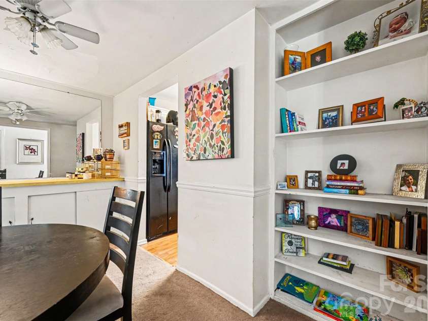 8030 Regent Park Lane, Charlotte, NC 28210.  MLS# CAR4381894, YatesRealty ID 22804. 