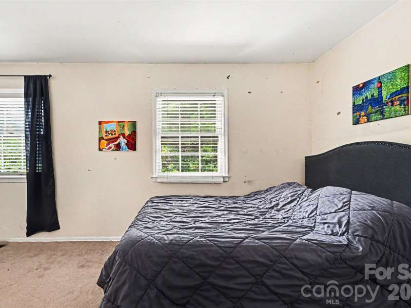 8030 Regent Park Lane, Charlotte, NC 28210.  MLS# CAR4381894, YatesRealty ID 22804. Bedroom