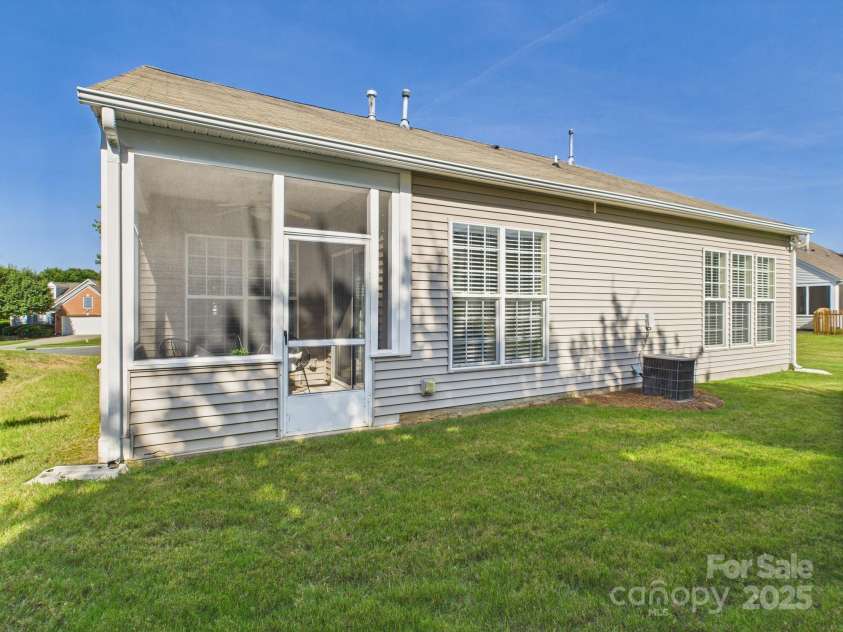 9030 Gander Drive, Charlotte, NC 28277.  MLS# CAR4269793, YatesRealty ID 22804. 