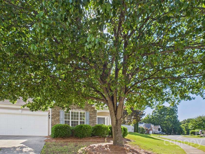 9030 Gander Drive, Charlotte, NC 28277.  MLS# CAR4269793, YatesRealty ID 22804. 