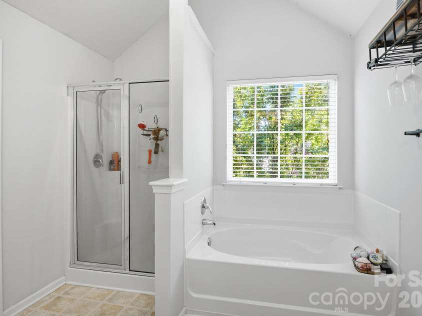 198 Glenn Allen Road, Mooresville, NC 28115.  MLS# CAR4382686, YatesRealty ID 22805. 