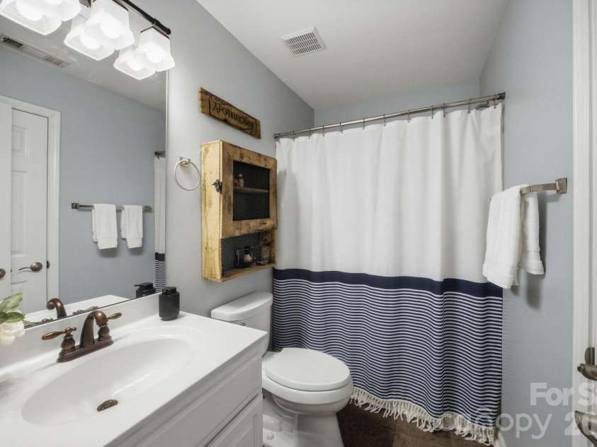 198 Glenn Allen Road, Mooresville, NC 28115.  MLS# CAR4382686, YatesRealty ID 22805. 